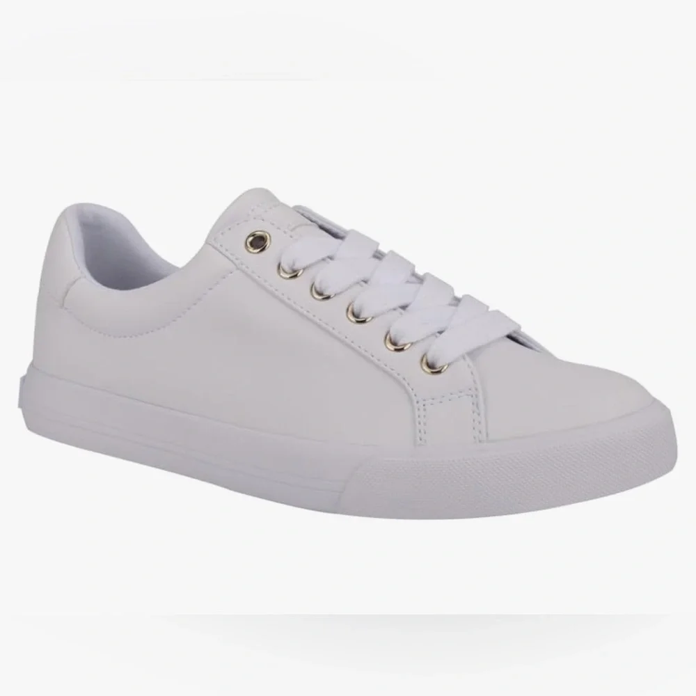 NWT! Nine West Women’s White Layna Sneaker - Size:10